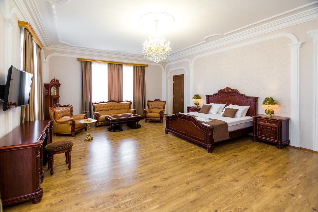 Elia Palace Hotel Tbilisi ภายนอก รูปภาพ
