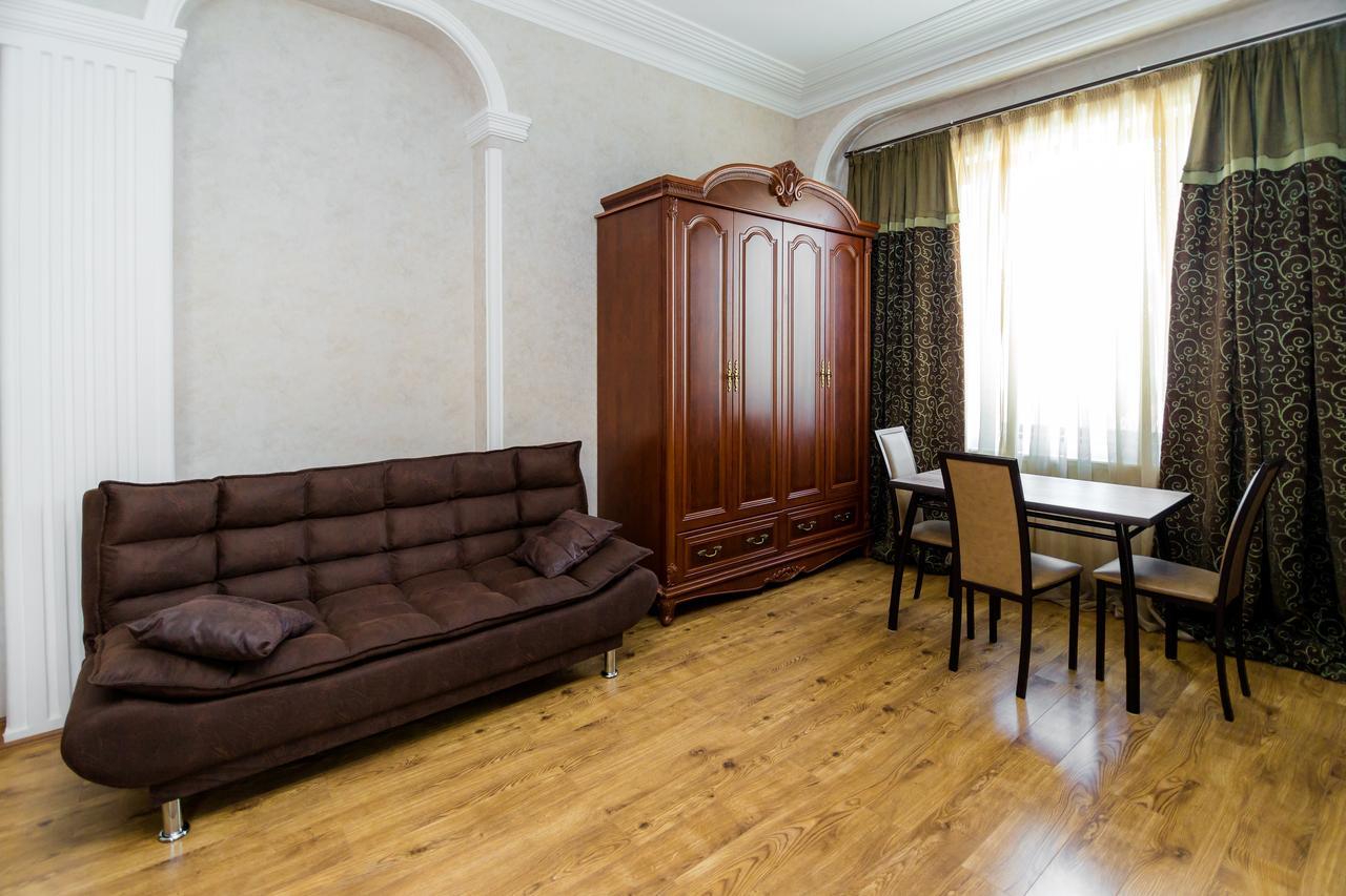 Elia Palace Hotel Tbilisi ภายนอก รูปภาพ