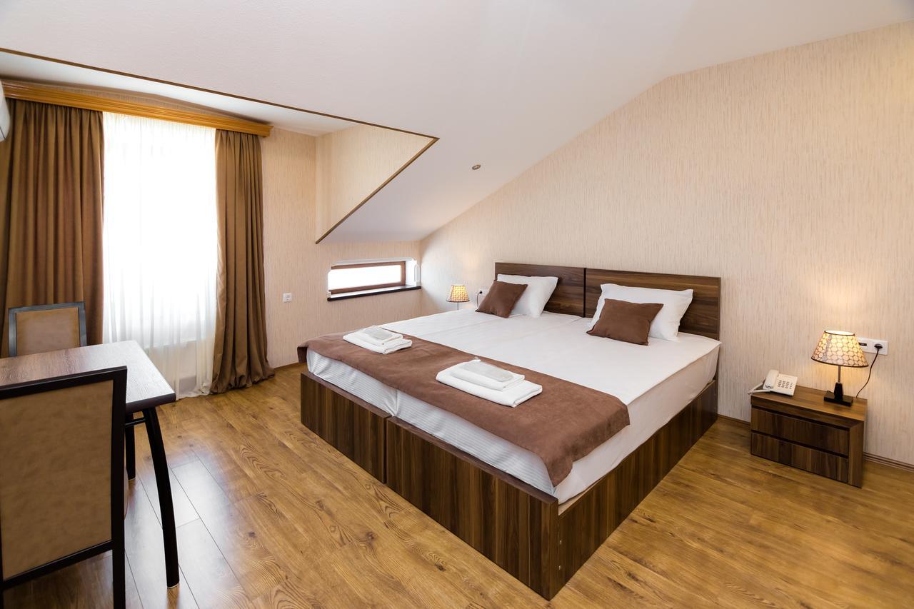 Elia Palace Hotel Tbilisi ภายนอก รูปภาพ