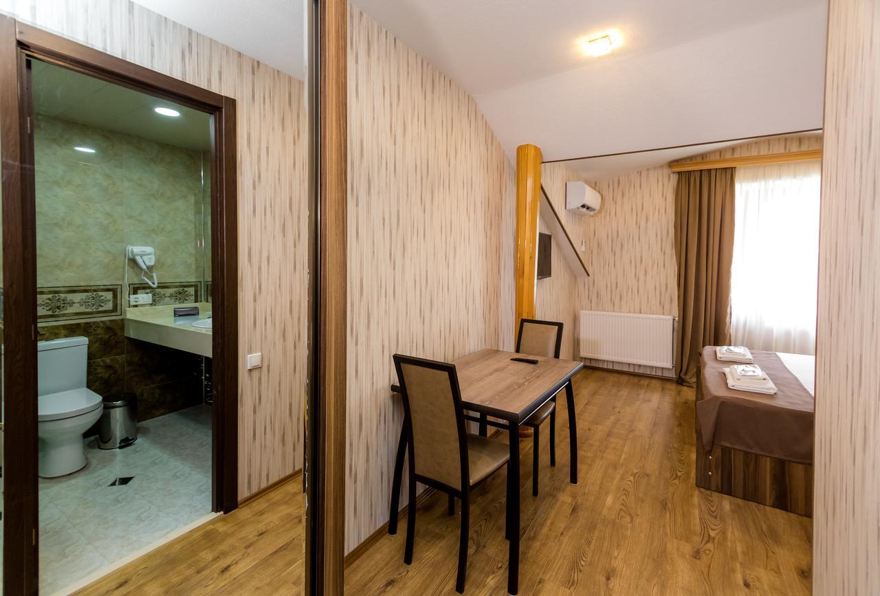 Elia Palace Hotel Tbilisi ภายนอก รูปภาพ