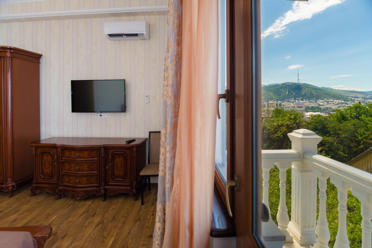 Elia Palace Hotel Tbilisi ภายนอก รูปภาพ